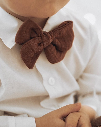 Hiusrusetteja ja kaularusetteja samisteluun, sävy Beige