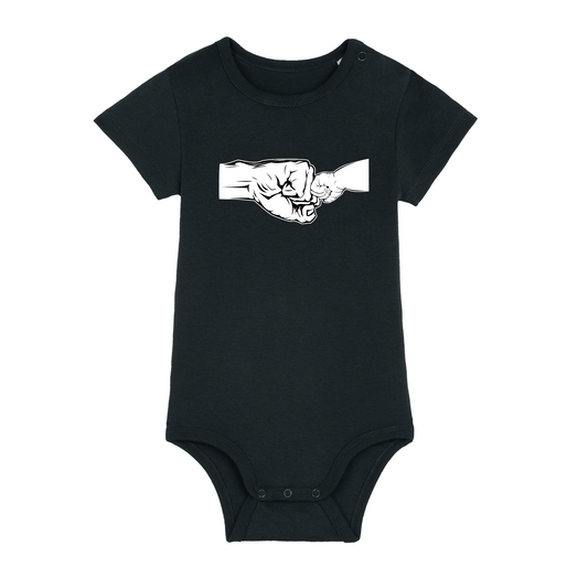 t-paita paita body samisvaatteet samistelu isyyspakkaus ideoita isyyspakkaukseen mitä isyyspakkaukseen isänpäivälahja tuoreelle isälle lahja vauvan vastasyntyneen isälle isänpäivälahja miehelle omalle miehelle lahja tulevalle isälle samisvaatteet samispaidat isälle ja vauvalle lapselle vastasyntyneelle isänpäivälahja lasten isälle lahja varpajaisiin lahja babyshowereihin ristiäislahja lahja vanhemmille lahja isälle äidille lahjaideoita isyyspakkaukseen vauvakirjat lahja ideoita äitienpäivälahja kummilahja