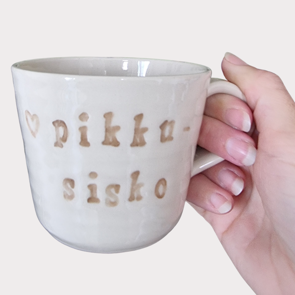 Keraaminen pikkusisko-muki, koko M 2 dl, käsintehty