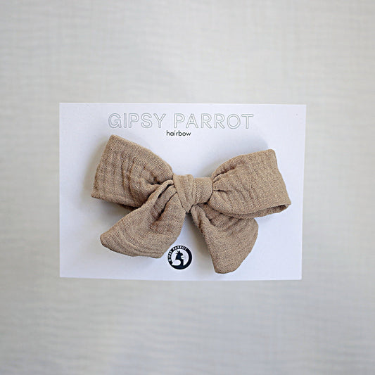 Hiusrusetteja ja kaularusetteja samisteluun, sävy Beige